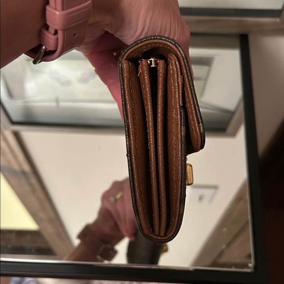 Louis Vuitton Dark Brown Monogram Wallet - Picture 4 of 13